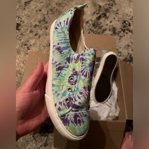 Gypsy Jazz tye dye slip on